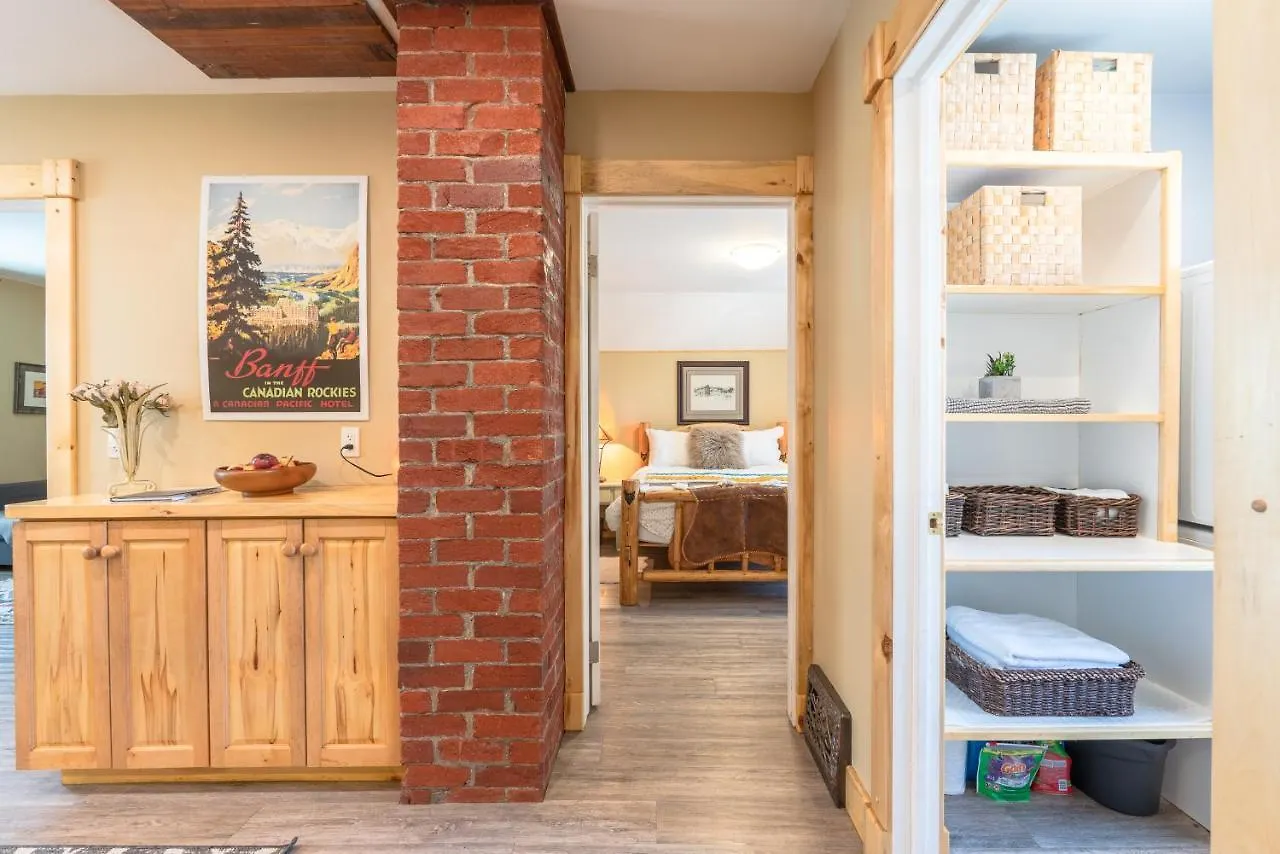 Craftsman'S Loft - Heritage Charm - Ac - 5 Min Dt Calgary Canada